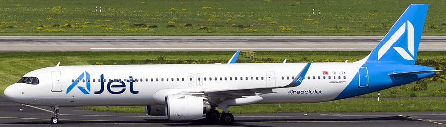 AJet әуе компаниясының Airbus A321neo ұшағы